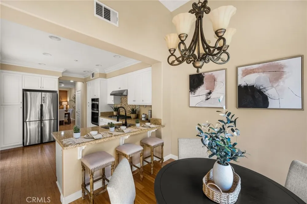 125 Chantilly Irvine, CA 92620