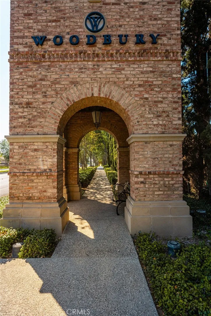 125 Chantilly Irvine, CA 92620