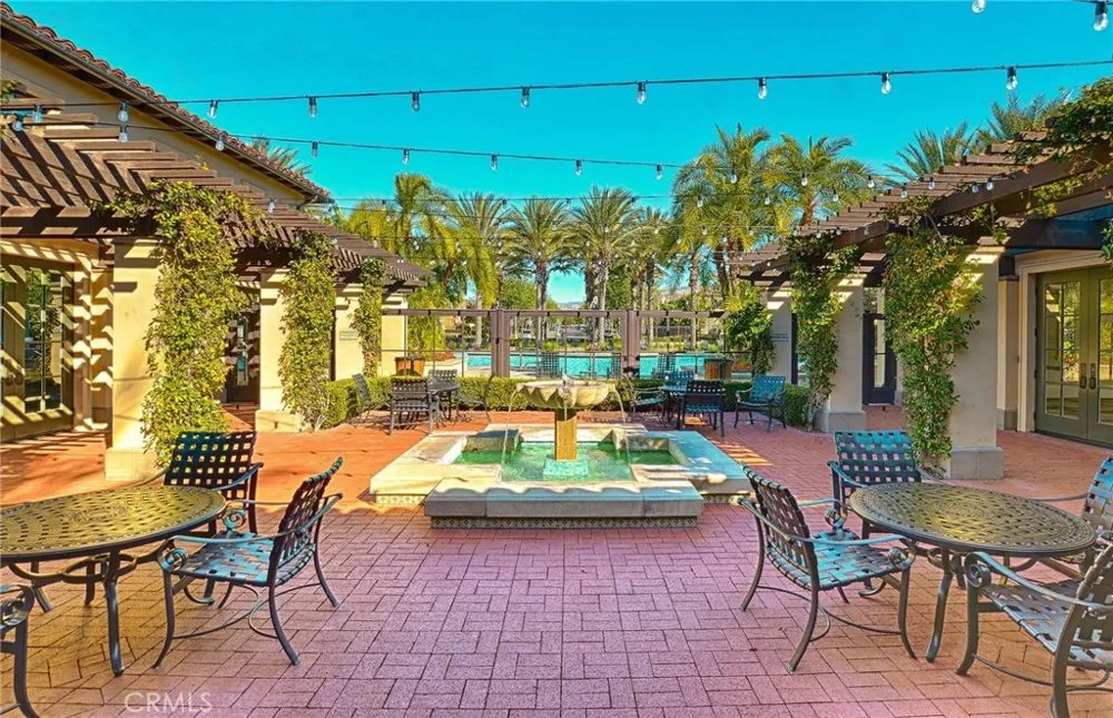 125 Chantilly Irvine, CA 92620