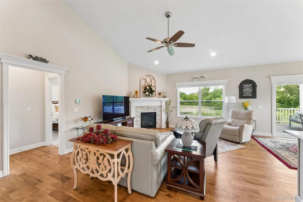 4800 Chestnut Springs Drive Genoa Township, MI 48843