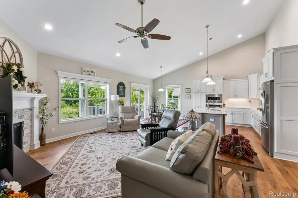 4800 Chestnut Springs Drive Genoa Township, MI 48843
