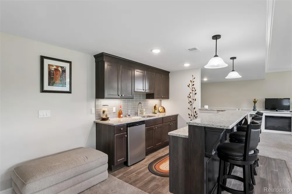 4800 Chestnut Springs Drive Genoa Township, MI 48843