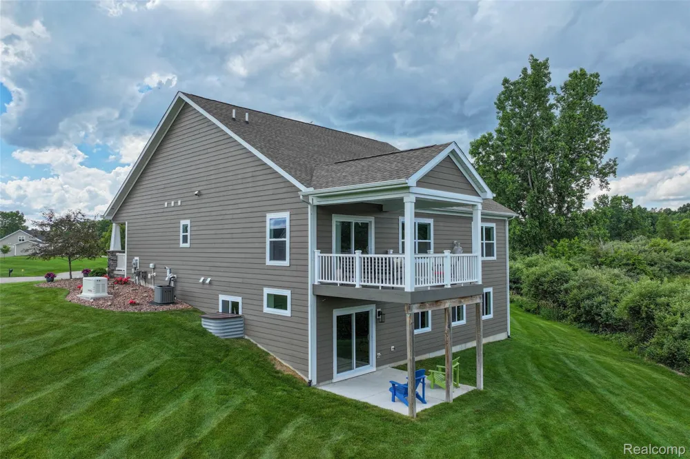 4800 Chestnut Springs Drive Genoa Township, MI 48843