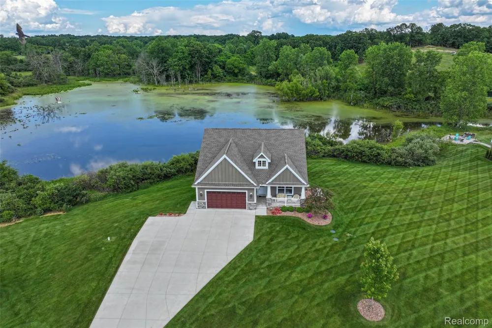 4800 Chestnut Springs Drive Genoa Township, MI 48843