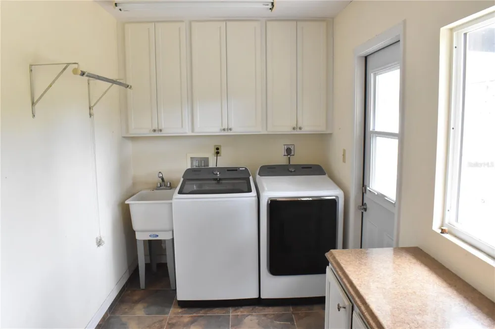 7606 15TH AVENUE NW Bradenton, FL 34209