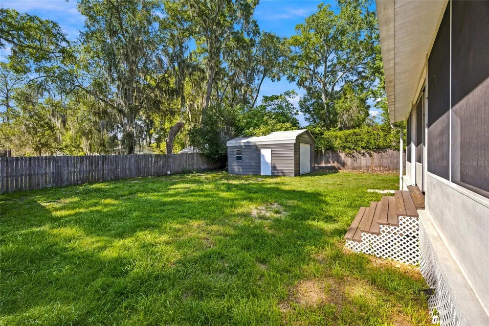 5762 S AGNEW ROAD Belleview, FL 34420
