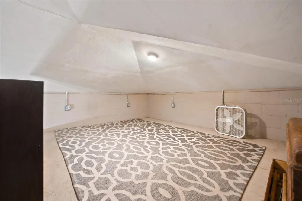 5762 S AGNEW ROAD Belleview, FL 34420