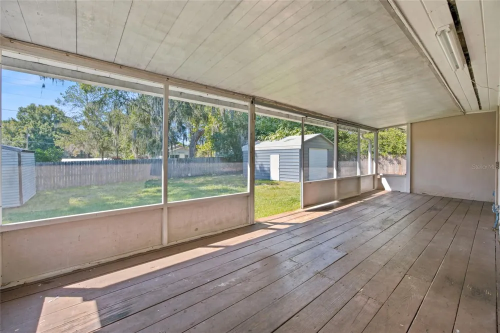 5762 S AGNEW ROAD Belleview, FL 34420