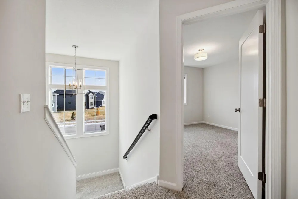 10268 Arrowwood Path Woodbury, MN 55129