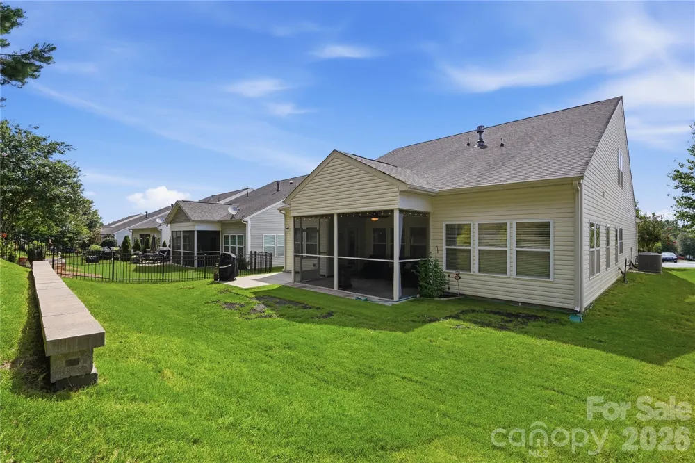 1874 Larkspur Way Tega Cay, SC 29708