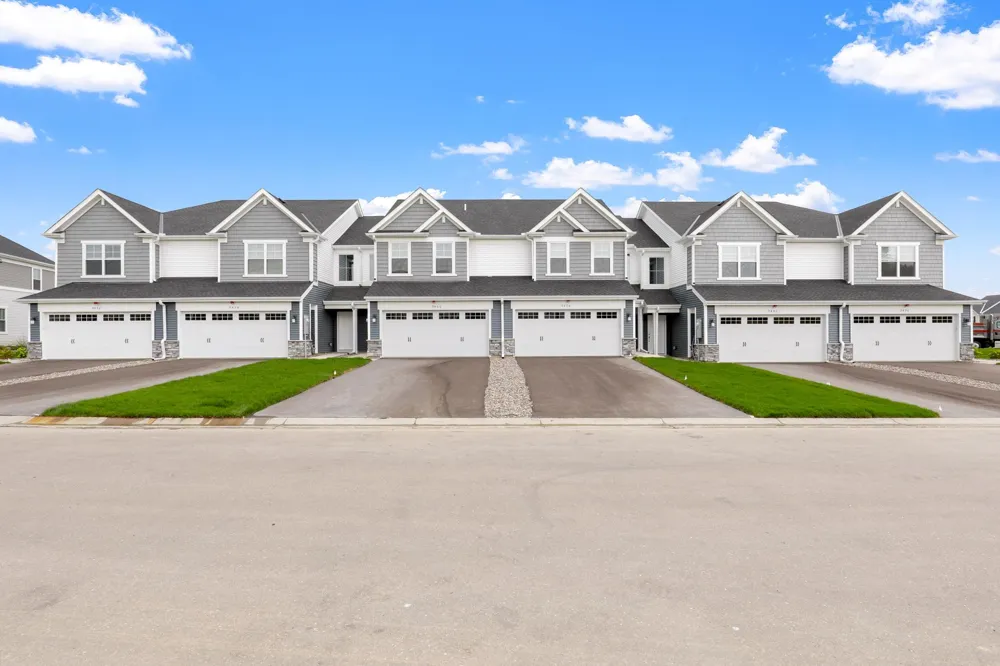 9377 4th Street Lake Elmo, MN 55042
