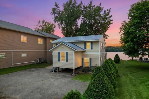 118 Willow Point Drive