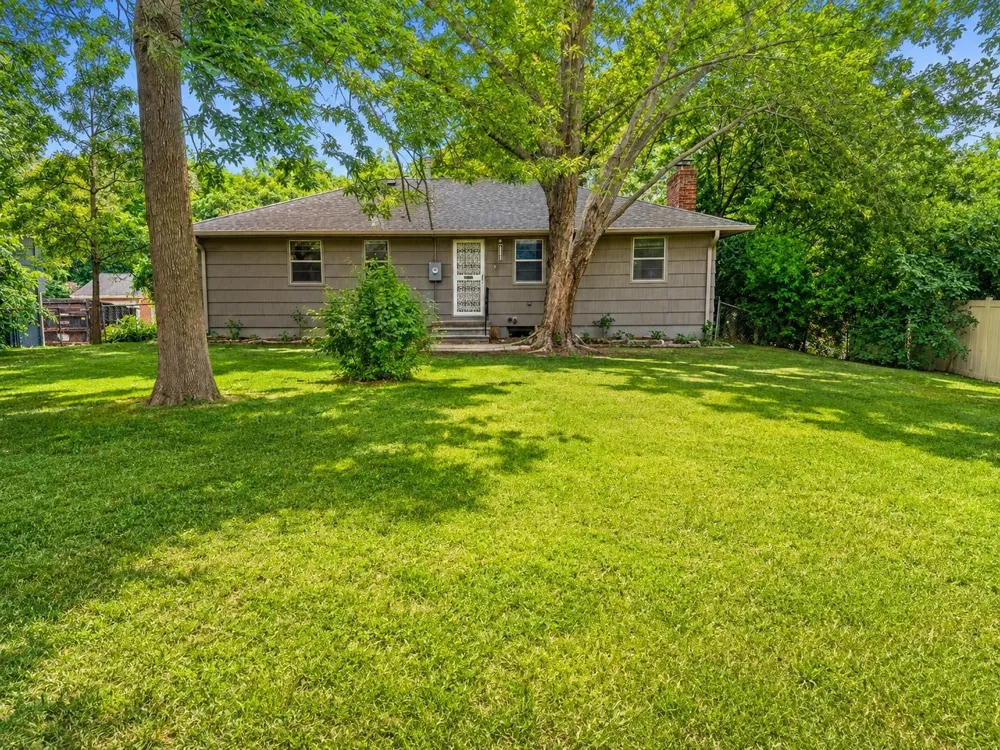 5104 Abercrombie Edina, MN 55439