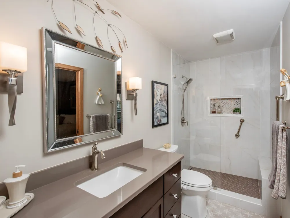 493 Sterling Street S Maplewood, MN 55119