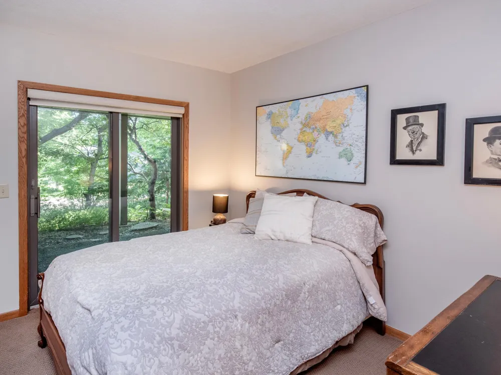493 Sterling Street S Maplewood, MN 55119