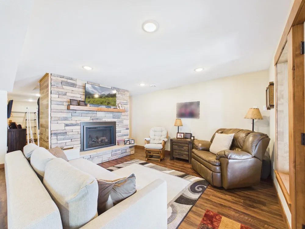 21554 275th Avenue Starbuck, MN 56381