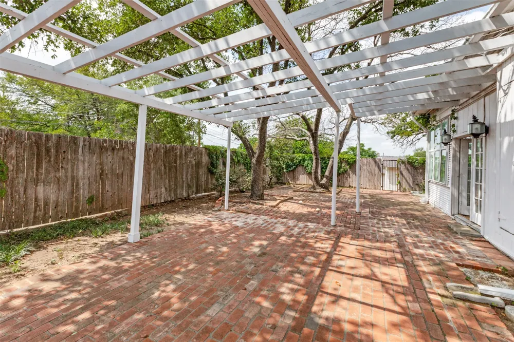 515 S Lamar Street Eastland, TX 76448