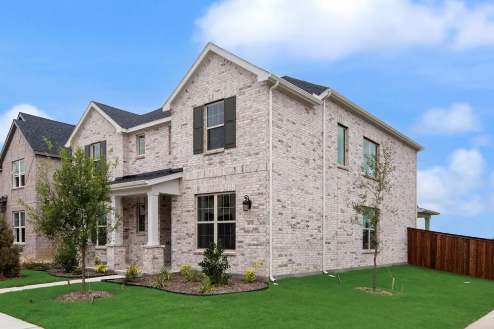 1070 Birdie Street Gunter, TX 75058