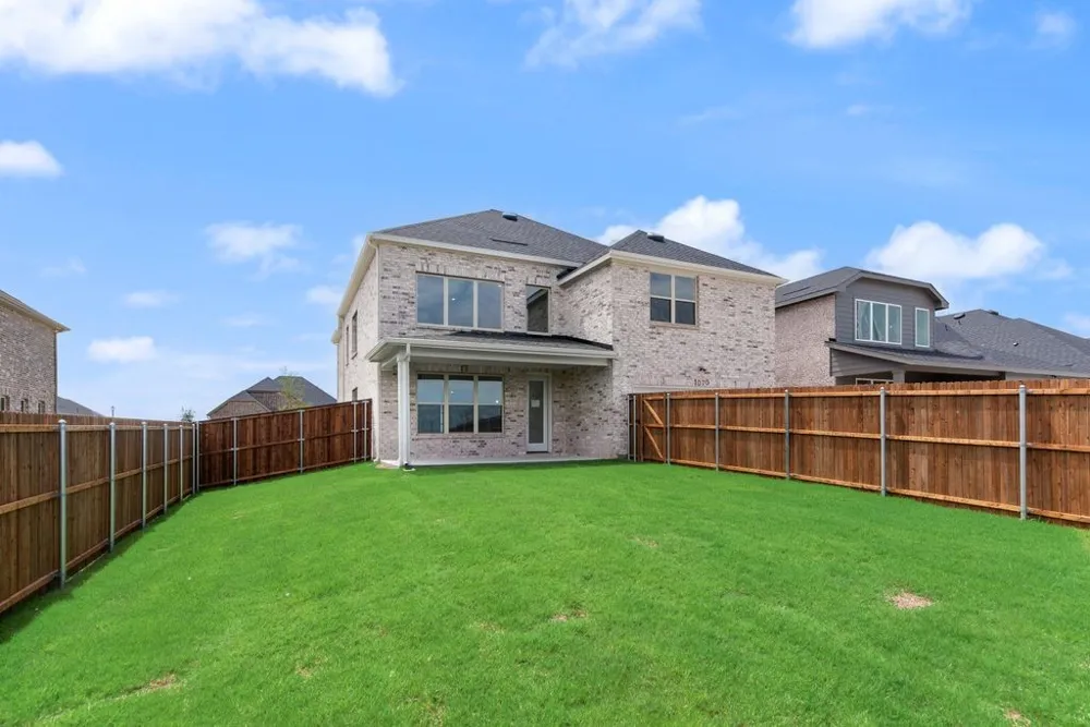 1070 Birdie Street Gunter, TX 75058