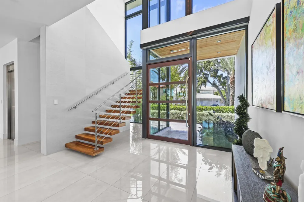 2863 NE 27th Street Fort Lauderdale, FL 33306