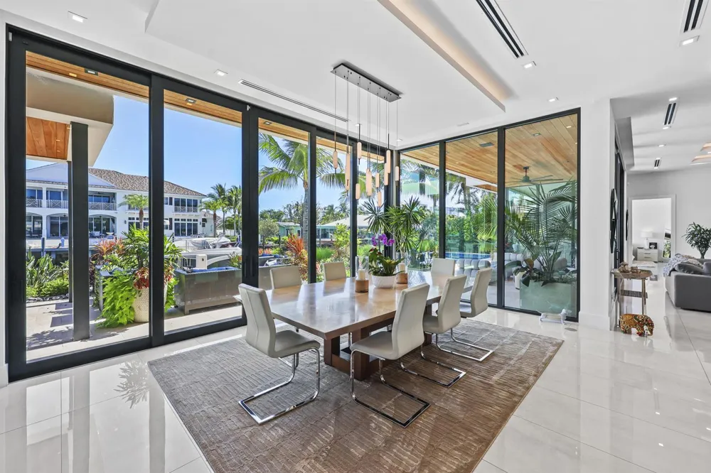 2863 NE 27th Street Fort Lauderdale, FL 33306