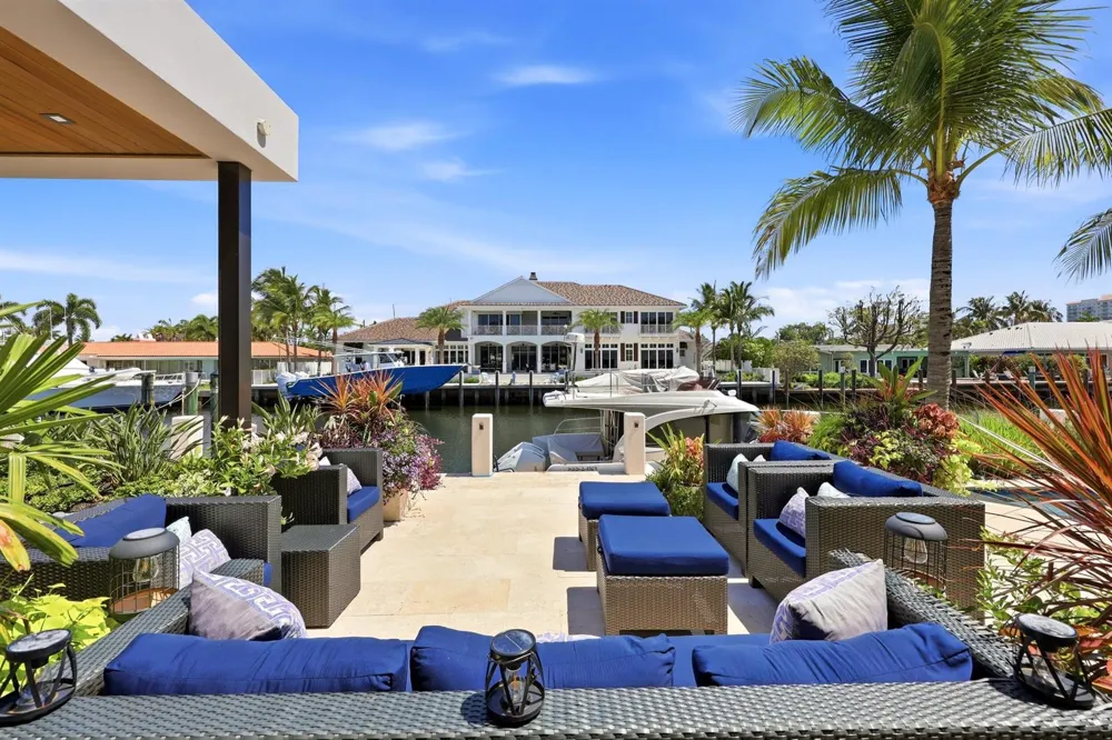2863 NE 27th Street Fort Lauderdale, FL 33306