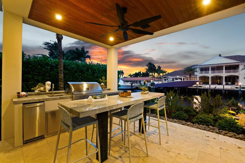 2863 NE 27th Street Fort Lauderdale, FL 33306