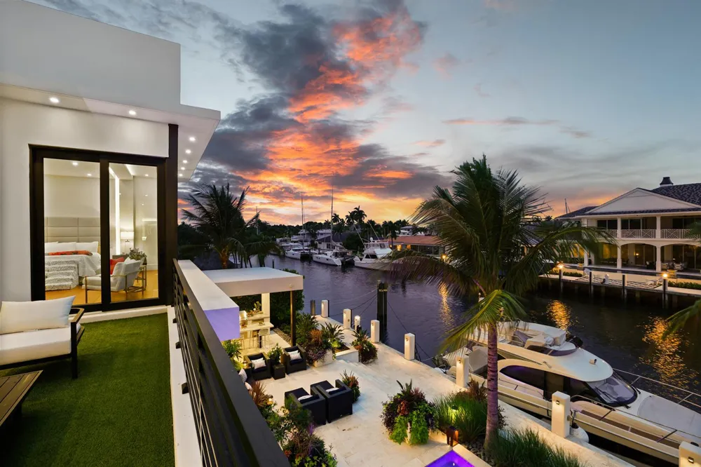 2863 NE 27th Street Fort Lauderdale, FL 33306