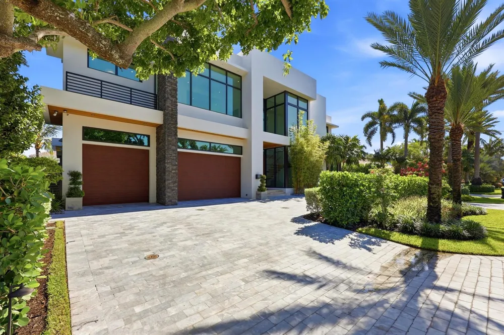2863 NE 27th Street Fort Lauderdale, FL 33306