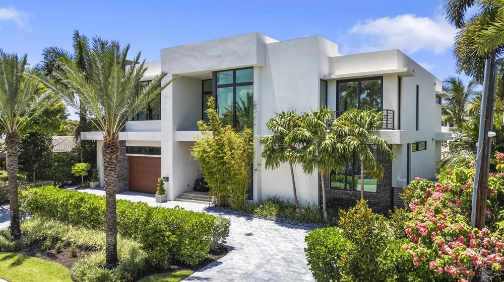 2863 NE 27th Street Fort Lauderdale, FL 33306