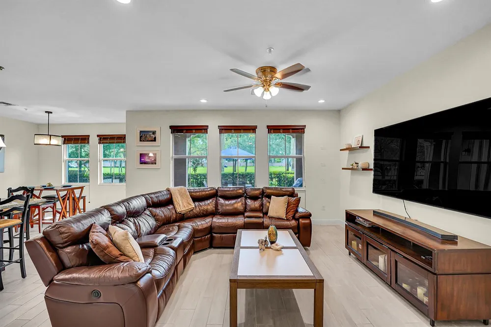 3162 NW 124th Way Sunrise, FL 33323