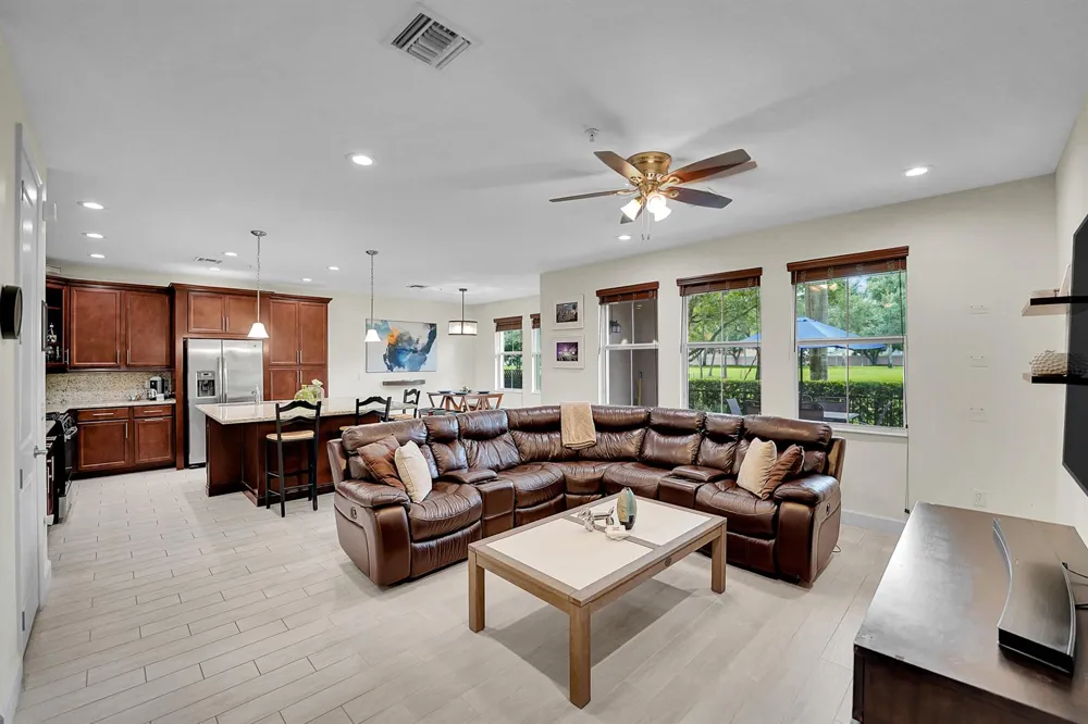 3162 NW 124th Way Sunrise, FL 33323