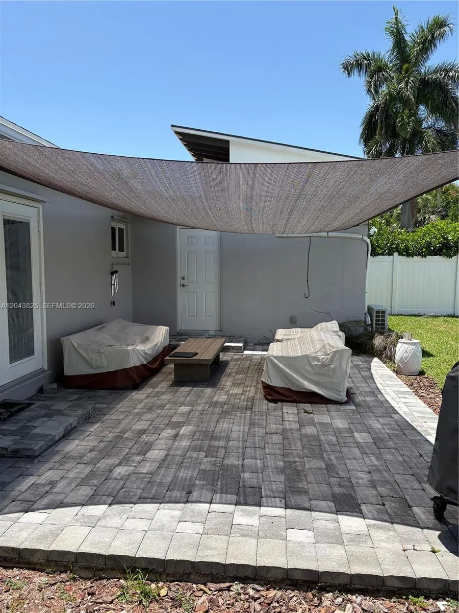 3397 NE 20th Ave Oakland Park, FL 33306
