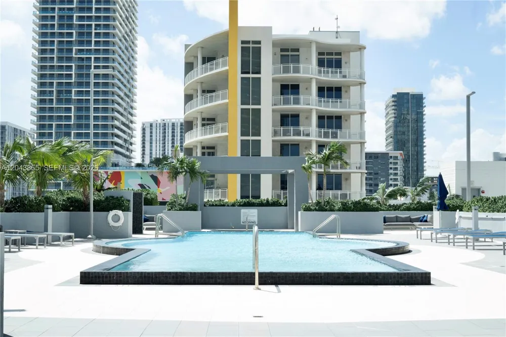 480 NE 30th St #1507 Miami, FL 33137