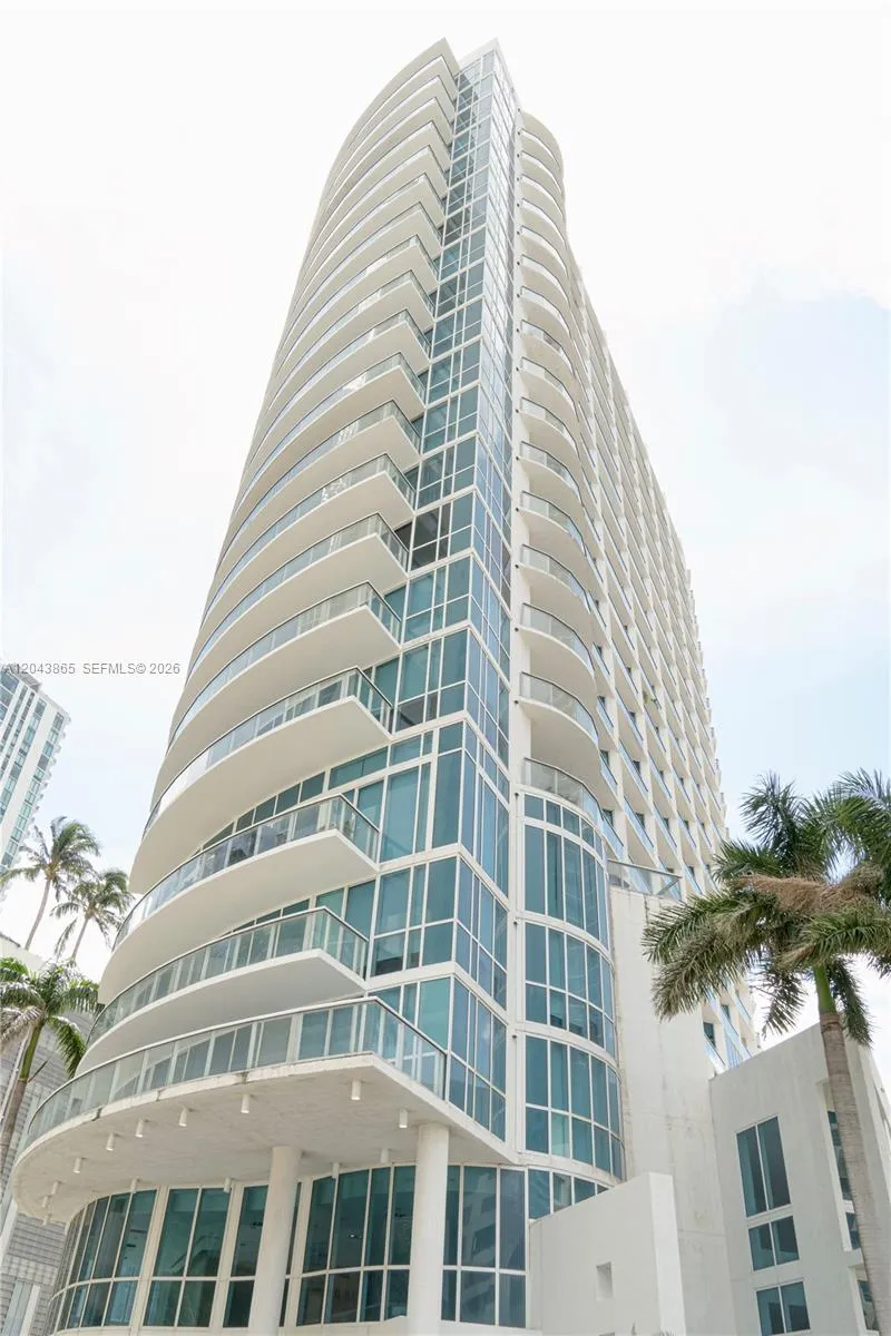 480 NE 30th St #1507 Miami, FL 33137