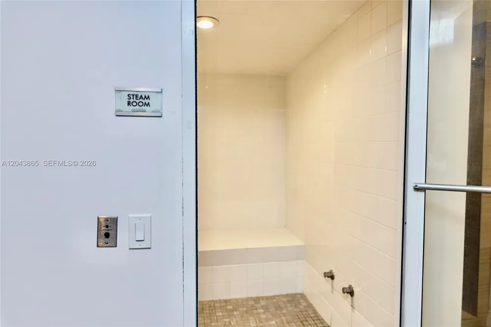 480 NE 30th St #1507 Miami, FL 33137