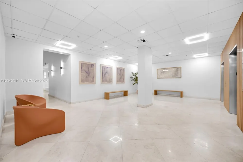 2750 NE 183rd St #2410 Aventura, FL 33160