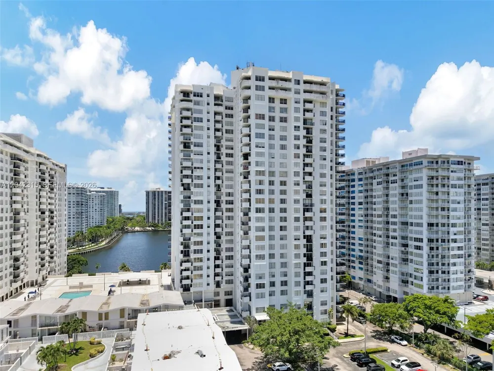 2750 NE 183rd St #2410 Aventura, FL 33160