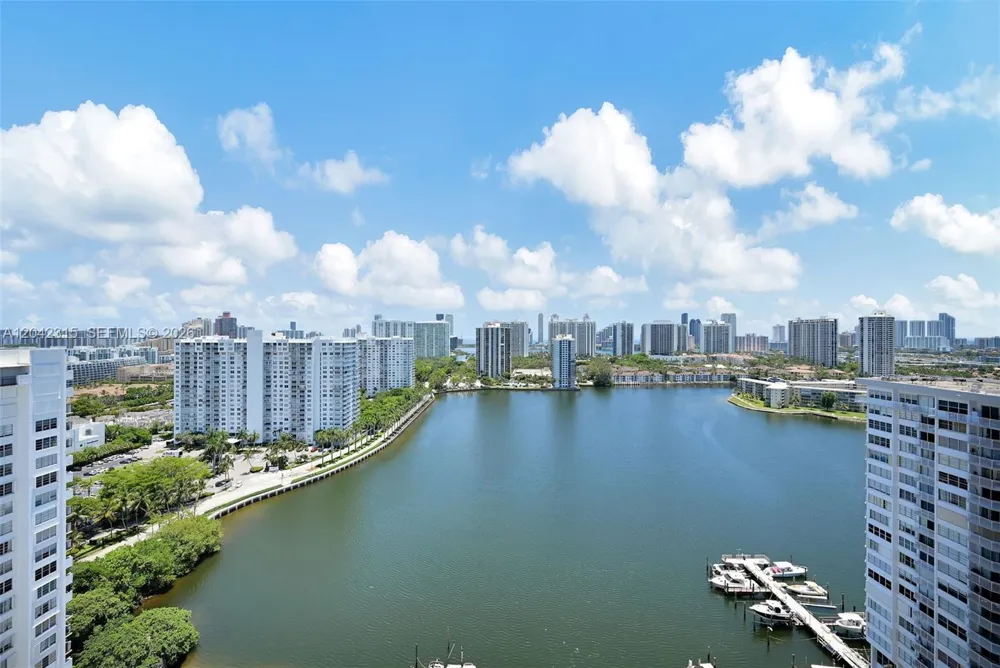 2750 NE 183rd St #2410 Aventura, FL 33160