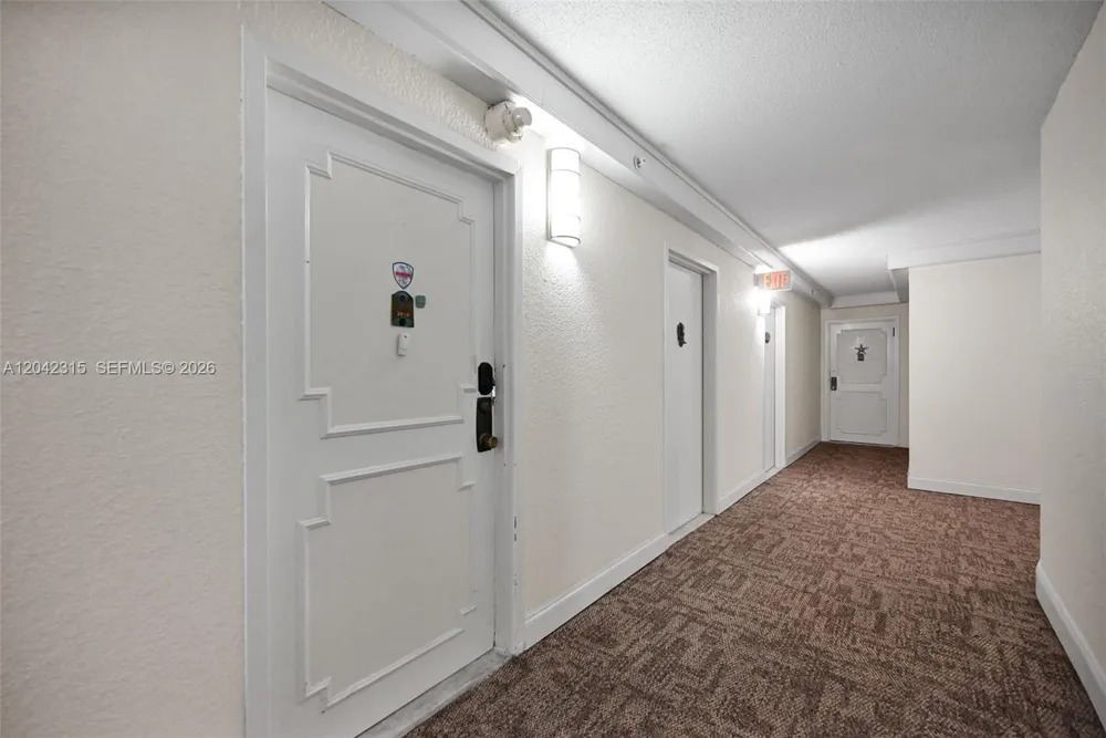 2750 NE 183rd St #2410 Aventura, FL 33160