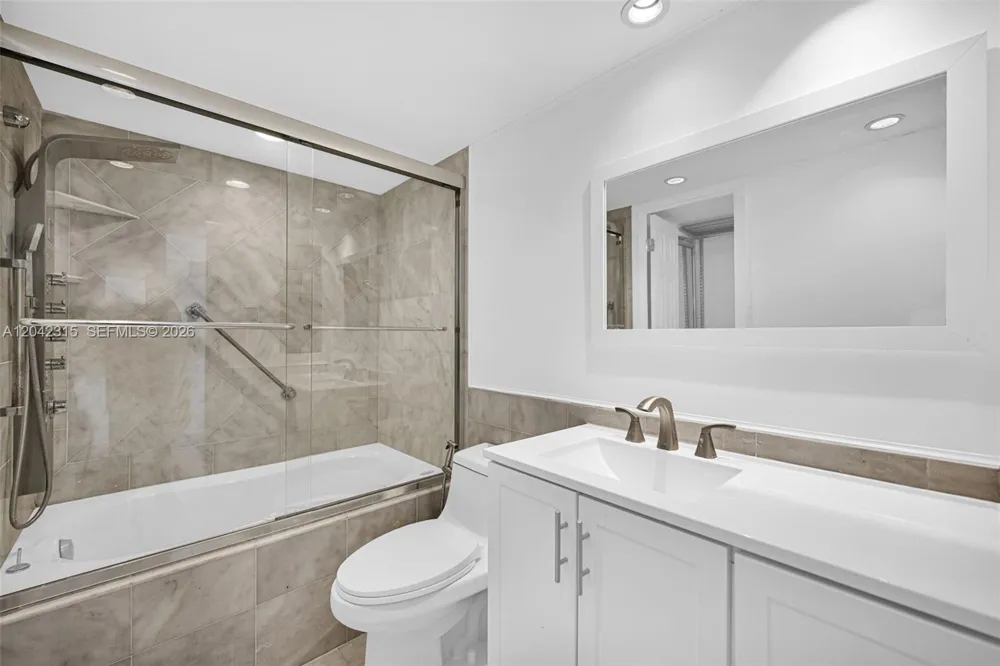 2750 NE 183rd St #2410 Aventura, FL 33160