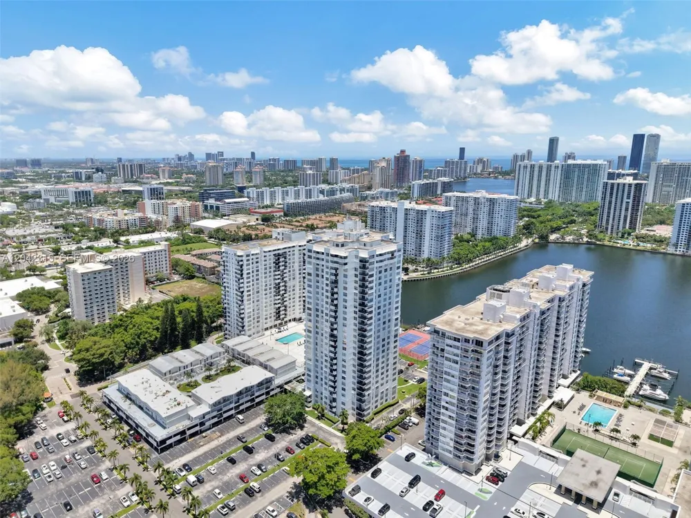 2750 NE 183rd St #2410 Aventura, FL 33160