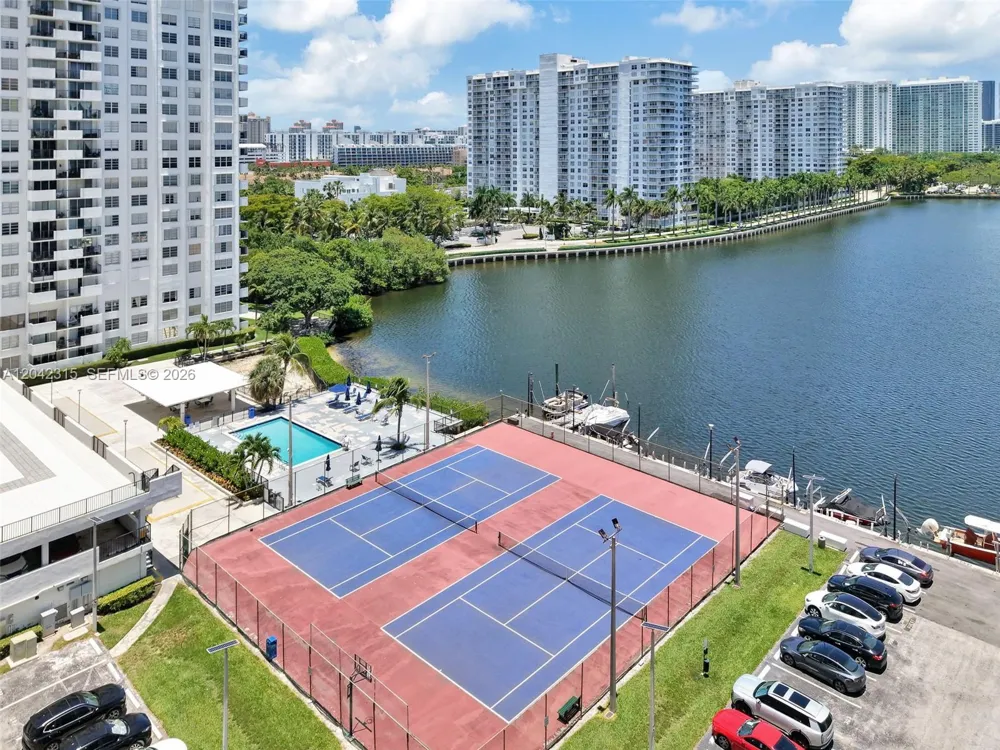 2750 NE 183rd St #2410 Aventura, FL 33160
