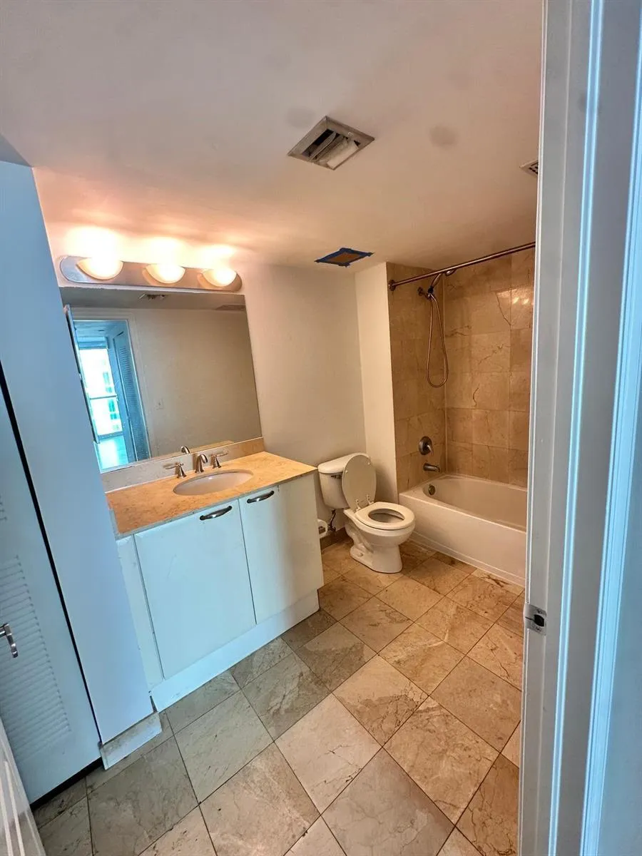2101 Brickell Avenue #808 Miami, FL 33129