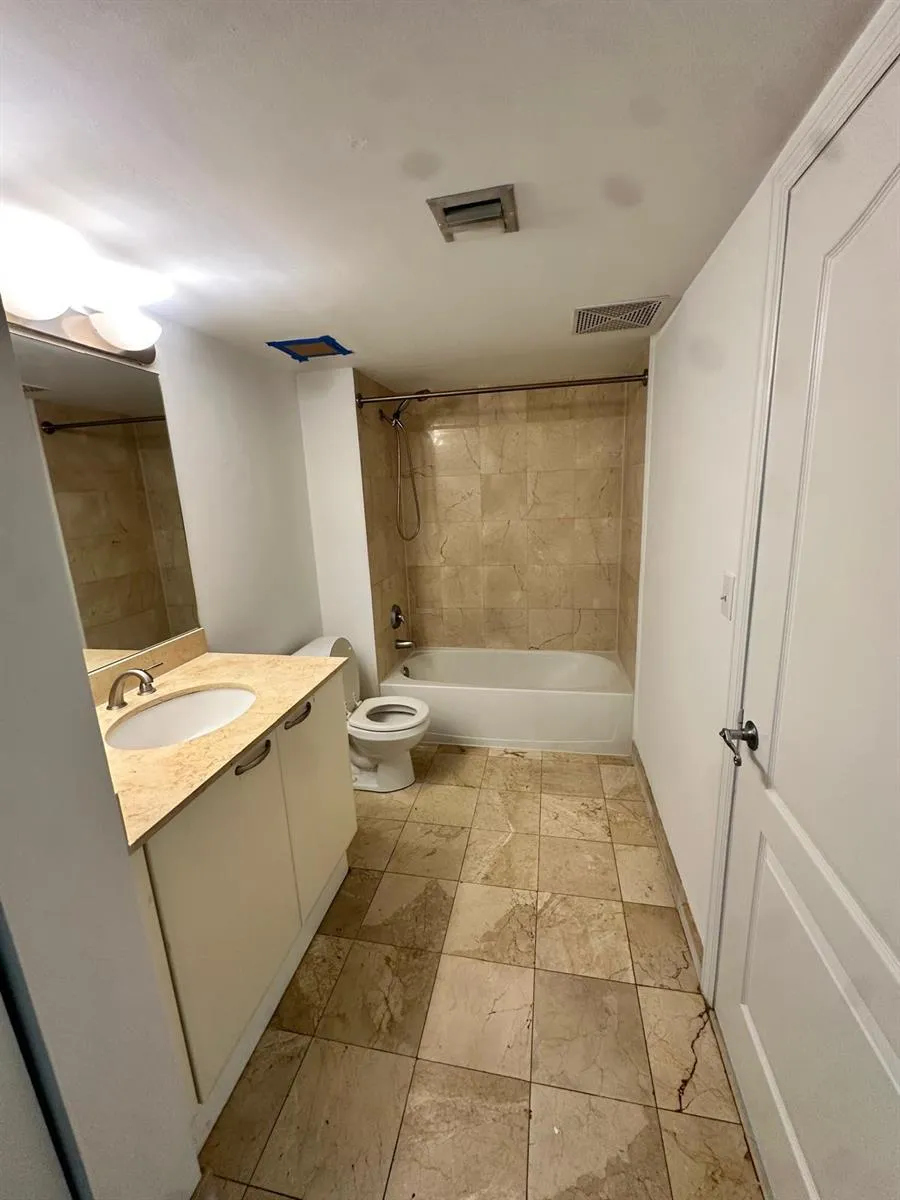 2101 Brickell Avenue #808 Miami, FL 33129