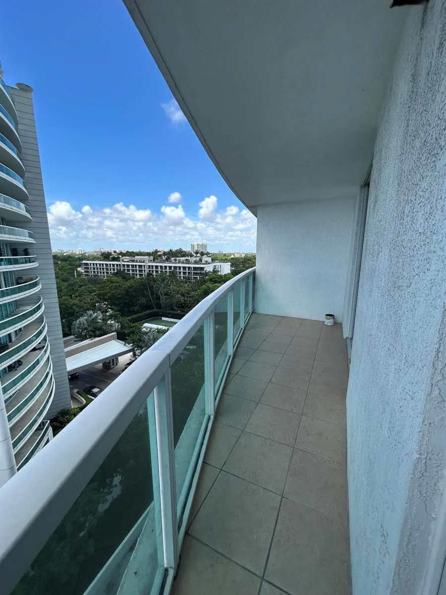 2101 Brickell Avenue #808 Miami, FL 33129