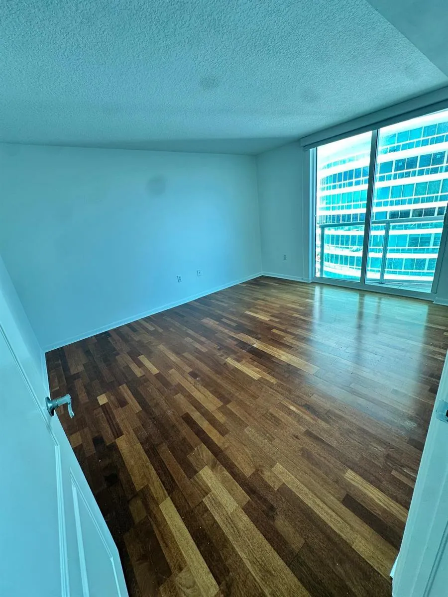 2101 Brickell Avenue #808 Miami, FL 33129