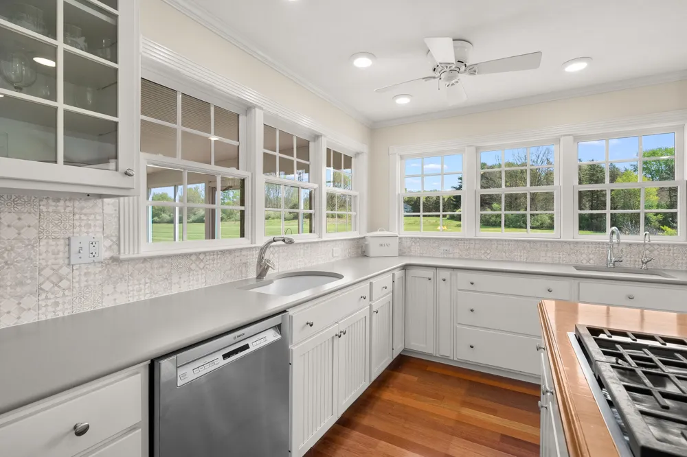 449 S Skyview Drive Oshtemo Charter Township, MI 49009