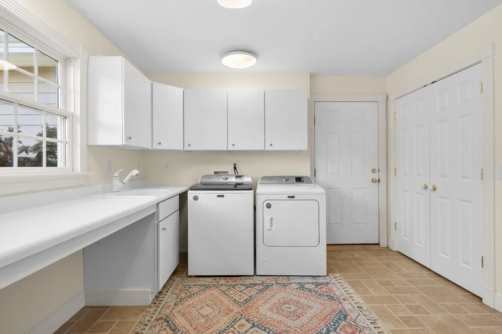 449 S Skyview Drive Oshtemo Charter Township, MI 49009