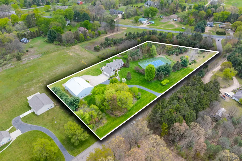 449 S Skyview Drive Oshtemo Charter Township, MI 49009